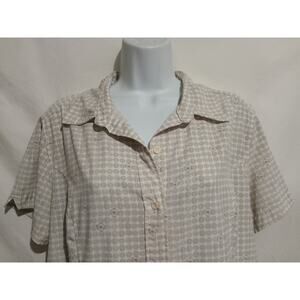 North Face Size XL Tan Short Sleeve Button-down Back Vent Shirt Pocket Stretch